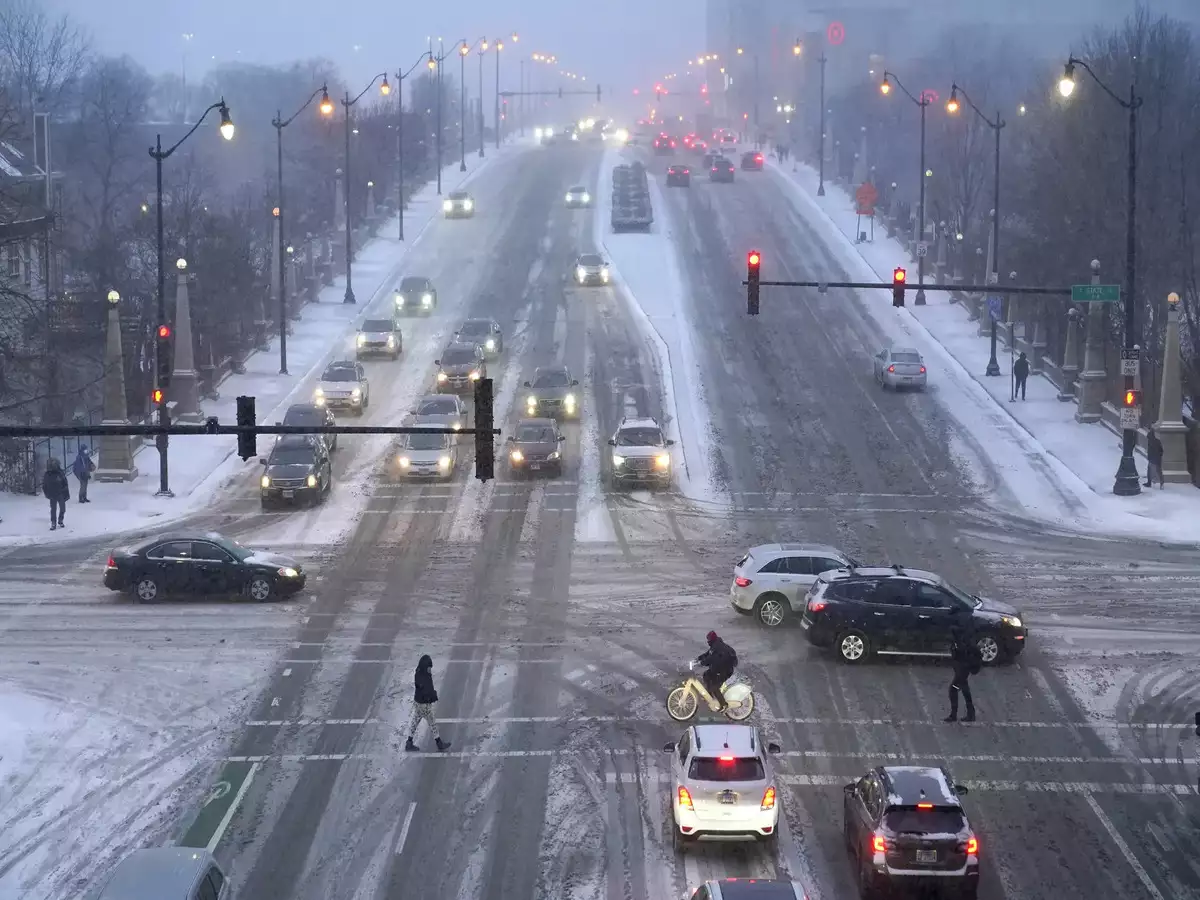 Wichita’s Winter Nightmare: Snowstorm and Dangerous Cold Create Treacherous Travel Conditions