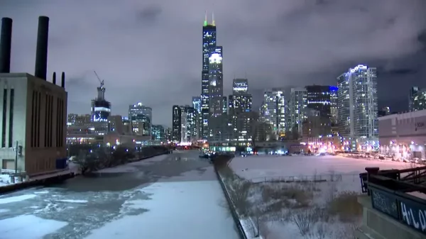 BRUTAL FREEZE WARNING: Chicago Temperatures to Plunge Below Zero—Officials Urge Residents to Stay Indoors